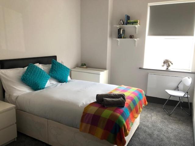 Townhouse Plus @ London Road Stoke Bilik gambar